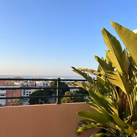 Espectacular Atico Con Vistas Al Mar Y La Montana Torremolinos