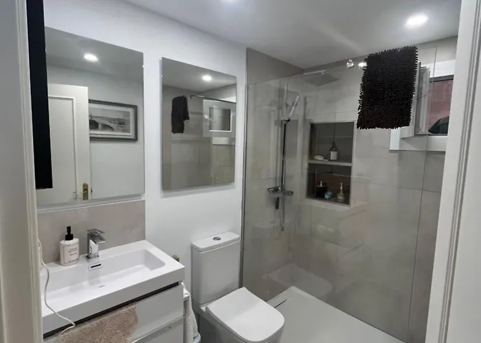 Espectacular Atico Con Vistas Al Mar Y La Montana Apartment Torremolinos