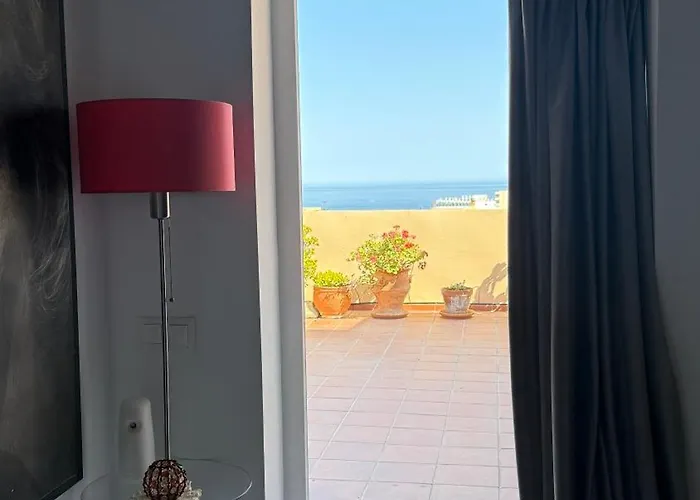 Espectacular Atico Con Vistas Al Mar Y La Montana